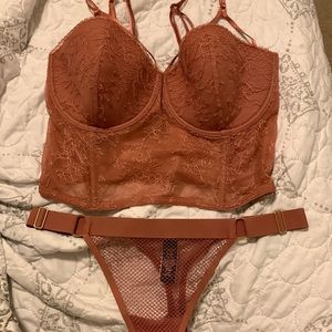 Victoria’s Secret Very Sexy 34DD bra & L/G rose pink string thong set new